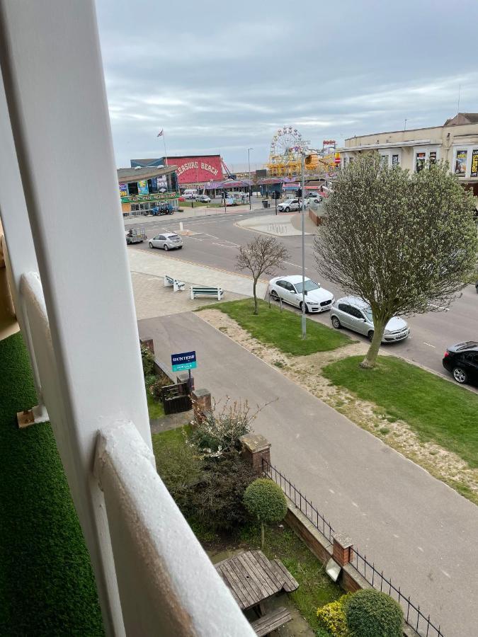 Oyo Queens Hotel, Skegness Dış mekan fotoğraf