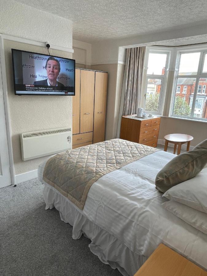 Oyo Queens Hotel, Skegness Dış mekan fotoğraf