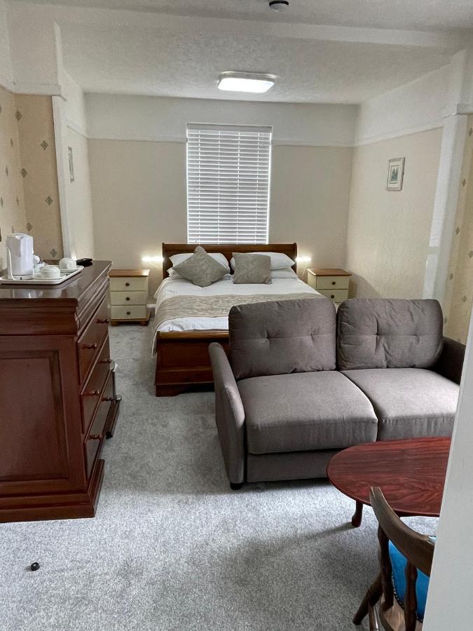 Oyo Queens Hotel, Skegness Dış mekan fotoğraf
