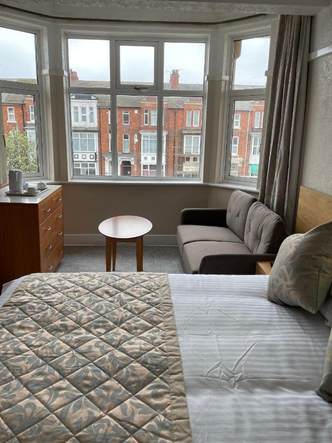 Oyo Queens Hotel, Skegness Dış mekan fotoğraf