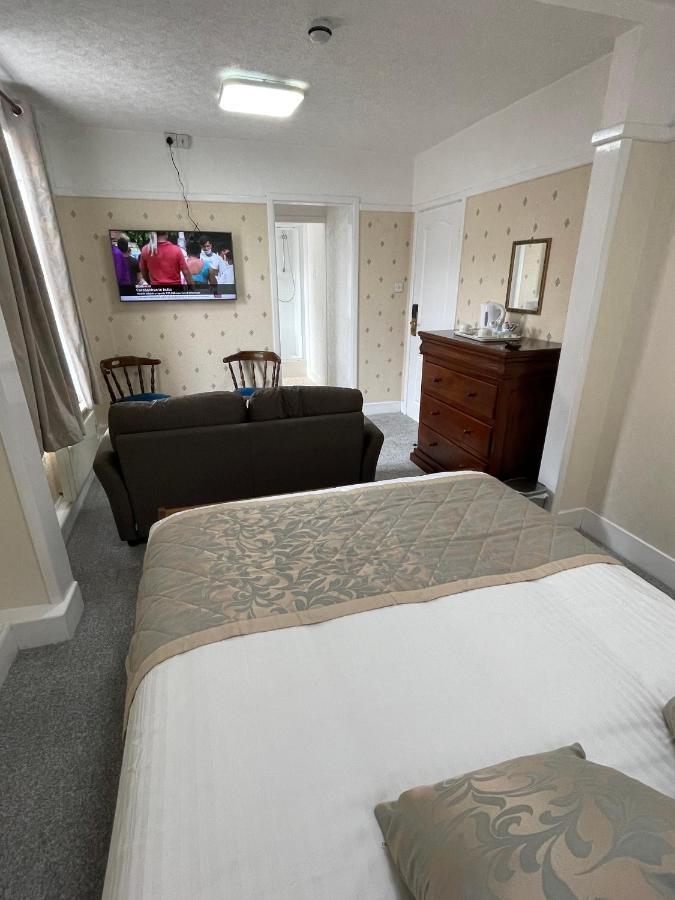 Oyo Queens Hotel, Skegness Dış mekan fotoğraf