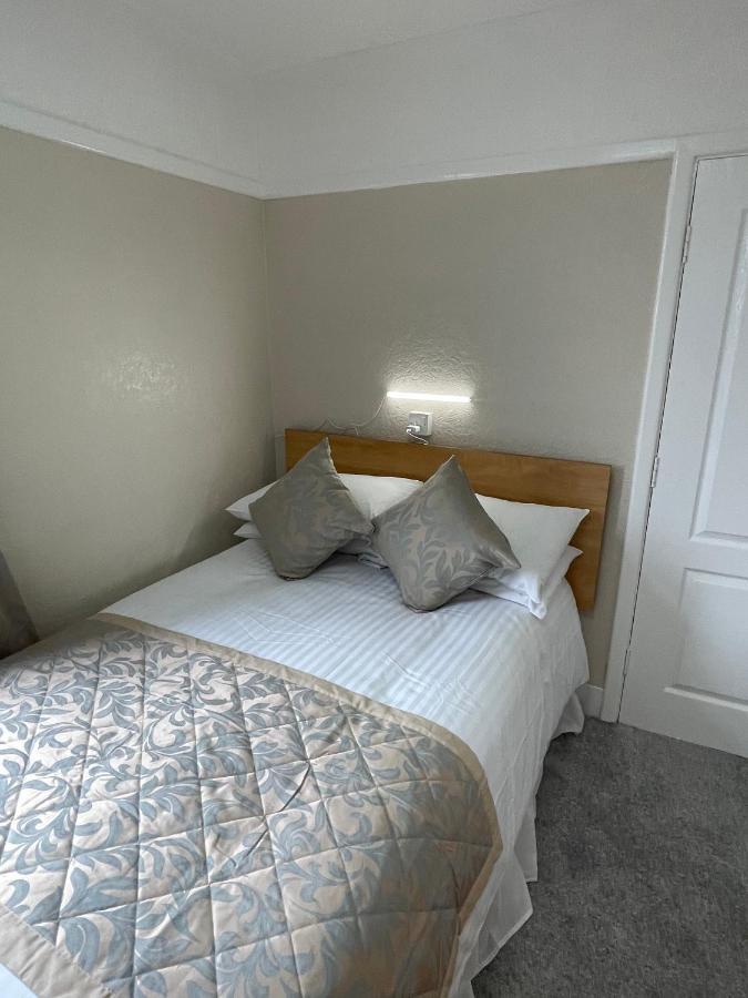 Oyo Queens Hotel, Skegness Dış mekan fotoğraf