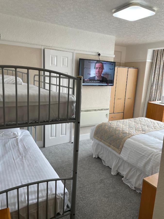 Oyo Queens Hotel, Skegness Dış mekan fotoğraf