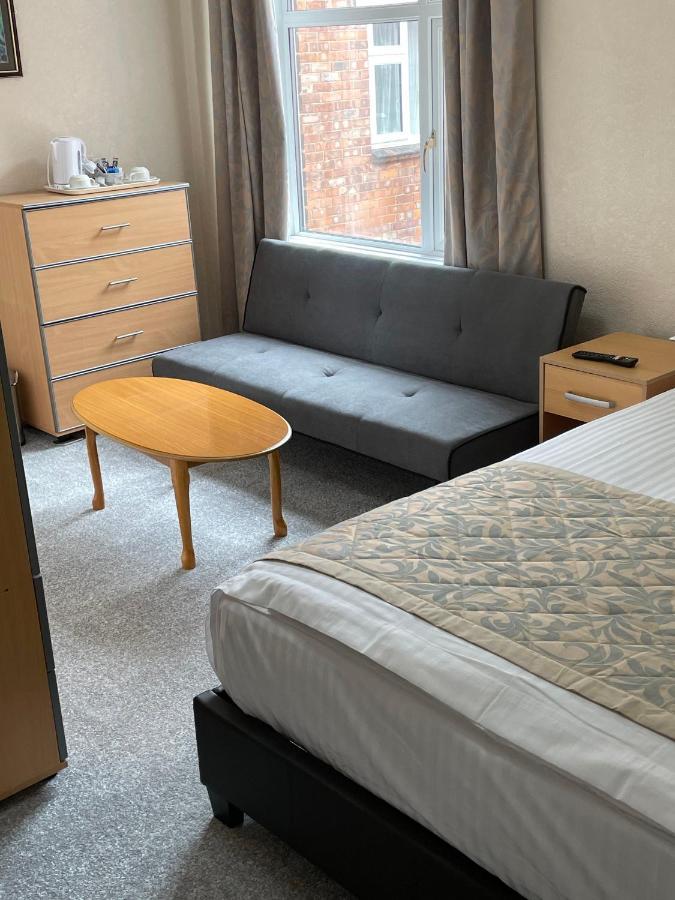 Oyo Queens Hotel, Skegness Dış mekan fotoğraf